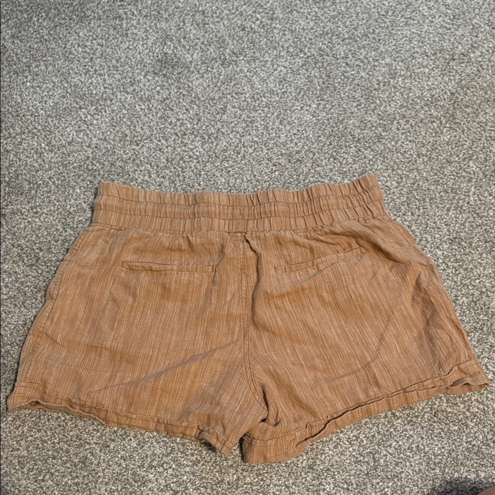 Women's Athleta Tan Casual Shorts - Picture 3 of 4